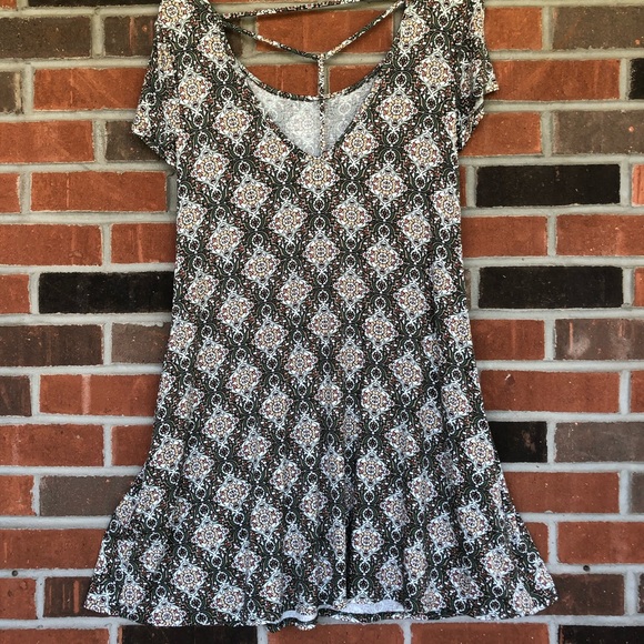 Short Sleeve Knit Dress with Strappy Back - Picture 2 of 6